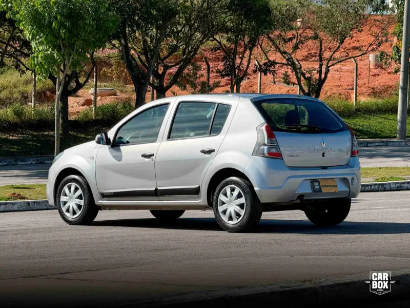 Sandero - Foto