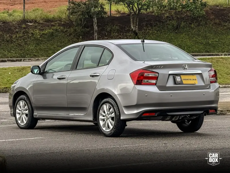 City Sedan - Foto