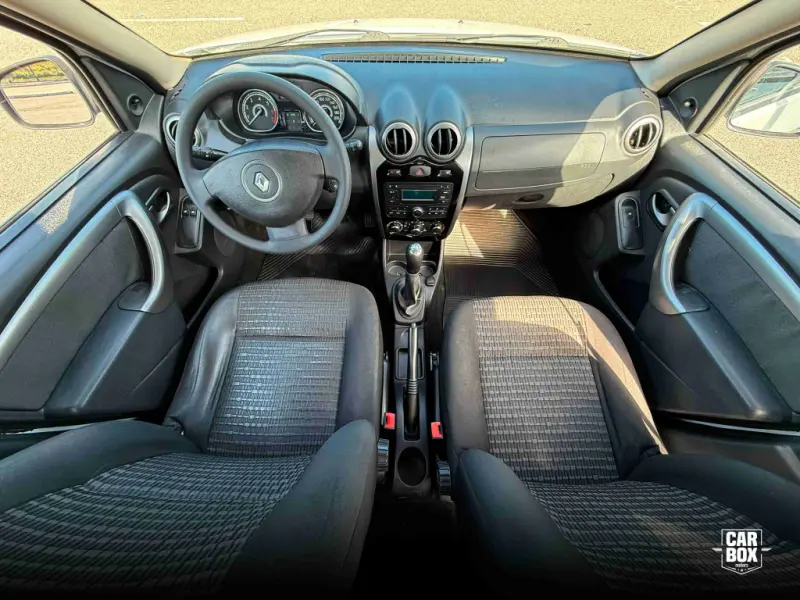 Sandero - Foto
