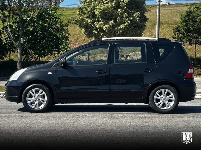 Livina - Foto