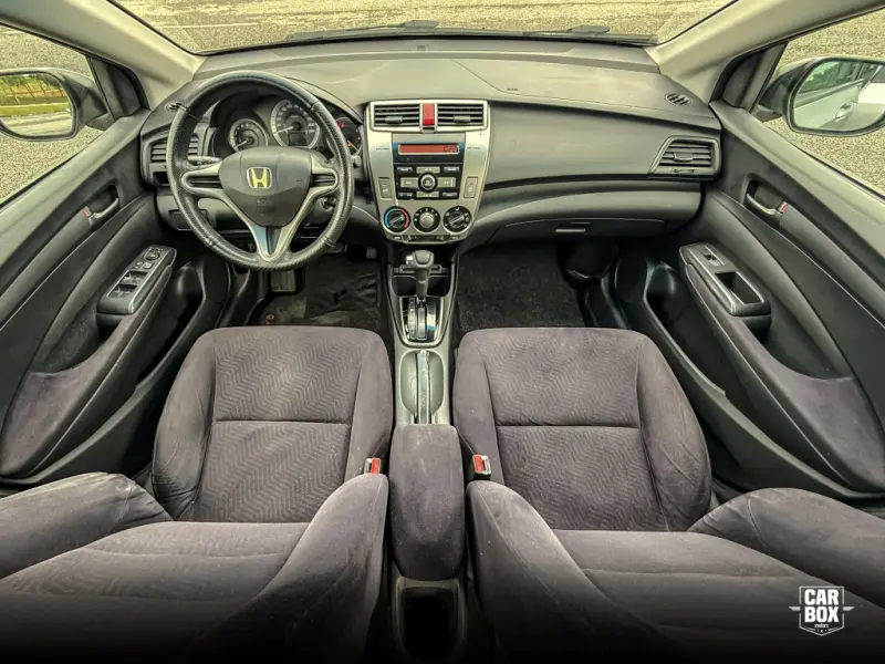 City Sedan - Foto