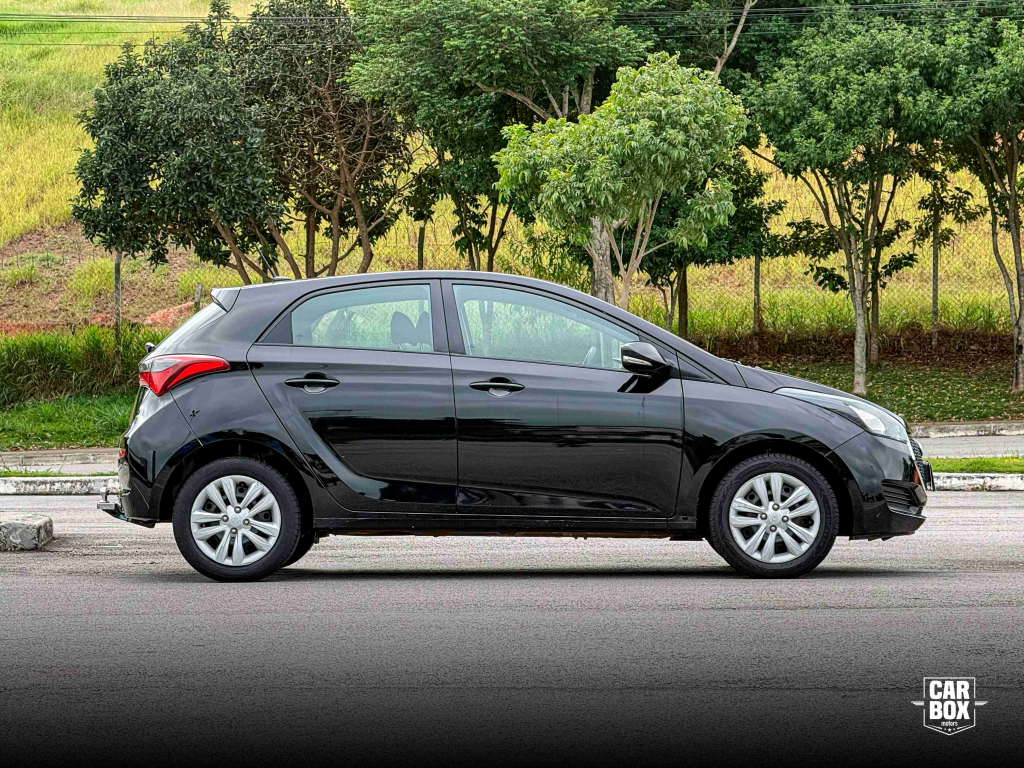 HB 20 Hatch - Foto