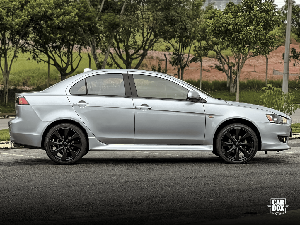 Lancer - Foto